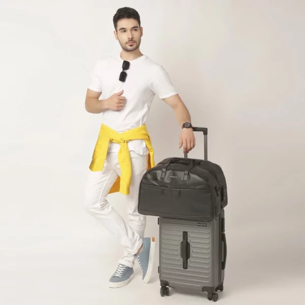 drifter smart suitcase duffel bag, usb charging port, TSA lock, split opens like suitcase, black